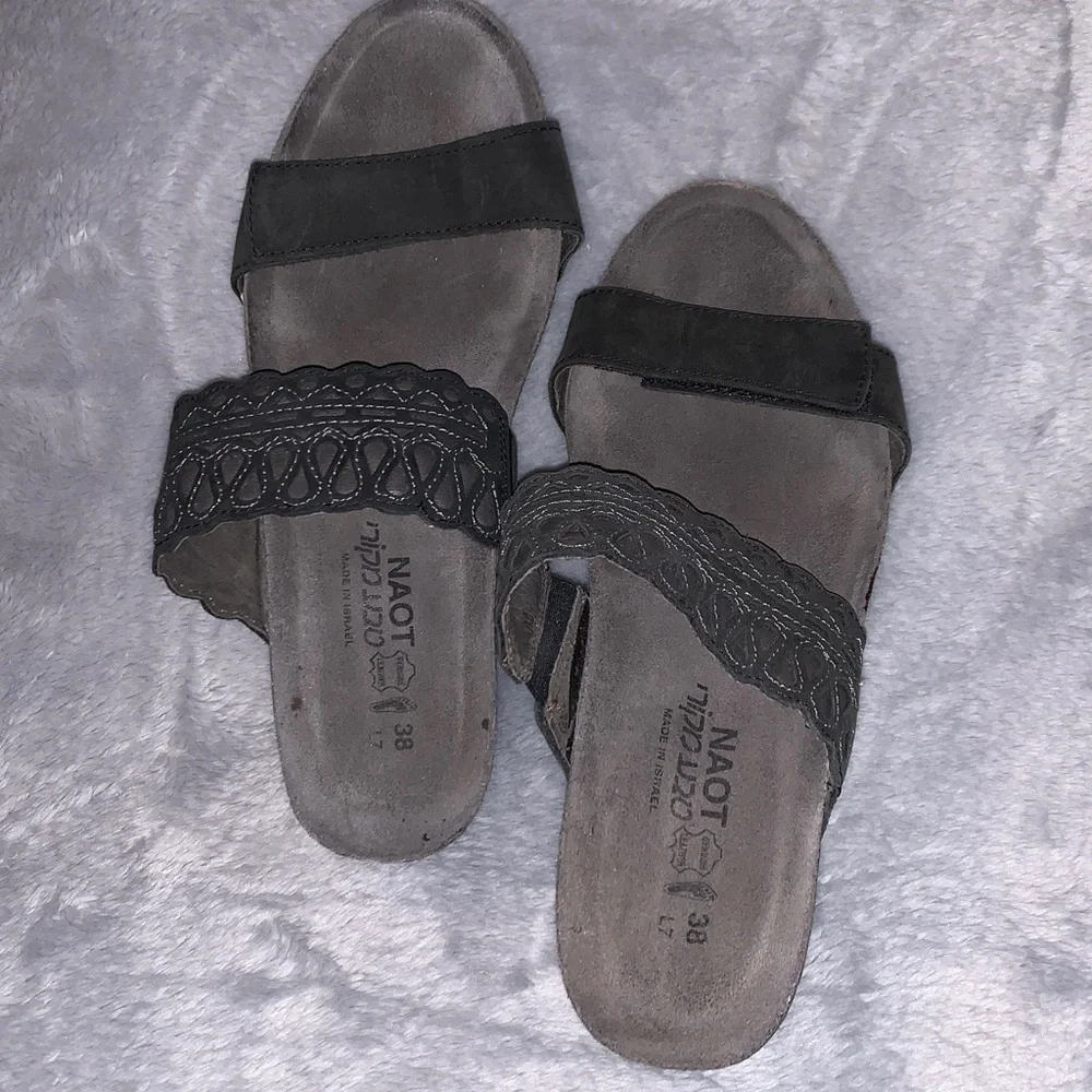 NAOT Rise Oily Coal Nubuck/Shadow Gray Nubuck size 7 store display retail 151